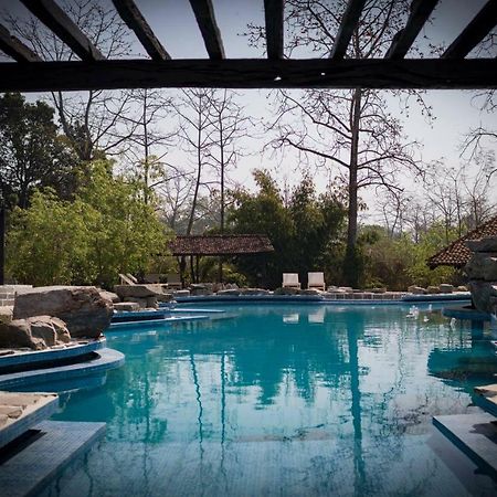 Hotel Siddhartha Wildlife Retreat Meghauli Exterior foto