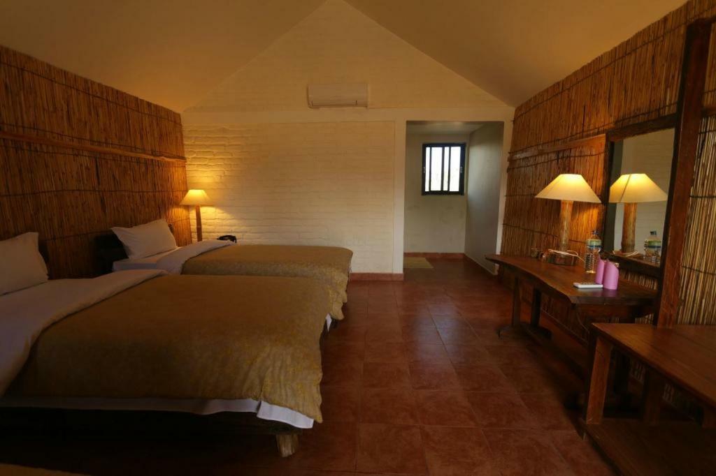 Hotel Siddhartha Wildlife Retreat Meghauli Exterior foto